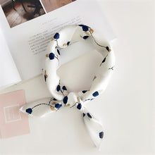 Load image into Gallery viewer, Elegant Floral Spring Summer Foulards