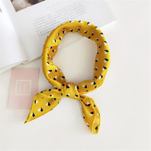 Load image into Gallery viewer, Elegant Floral Spring Summer Foulards