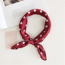 Load image into Gallery viewer, Elegant Floral Spring Summer Foulards