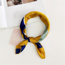 Load image into Gallery viewer, Elegant Floral Spring Summer Foulards