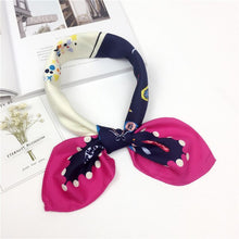 Load image into Gallery viewer, Flower Prints Silk Foulard