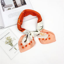Load image into Gallery viewer, Flower Prints Silk Foulard