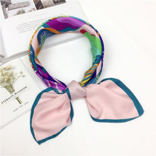 Load image into Gallery viewer, Flower Prints Silk Foulard