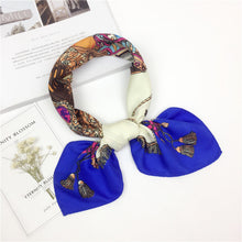 Load image into Gallery viewer, Flower Prints Silk Foulard