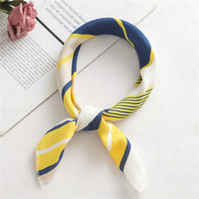 Load image into Gallery viewer, Print Silk Foulard