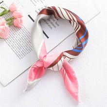 Load image into Gallery viewer, Print Silk Foulard