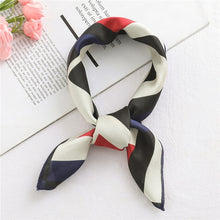 Load image into Gallery viewer, Print Silk Foulard